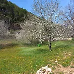 Immaculate 2-bed Near Krka Waterfalls