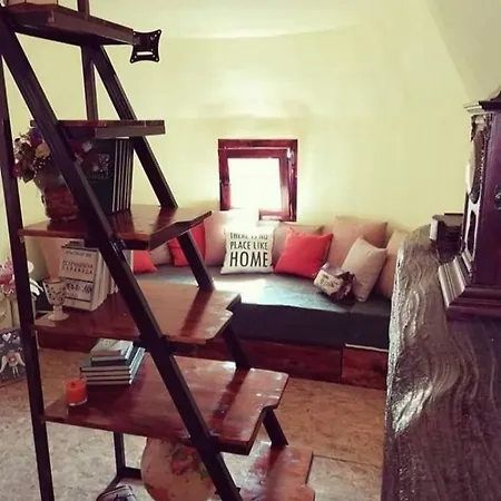 Immaculate 2-bed Near Krka Waterfalls Casa de Férias *