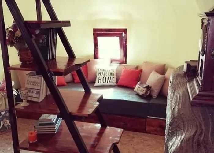 Immaculate 2-bed Near Krka Waterfalls Дом отдыха *